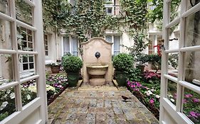 Le Relais Medicis